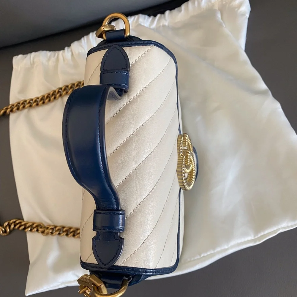 ❌SOLD❌Gucci Marmont Mini Top Handle - Picture 2 of 9